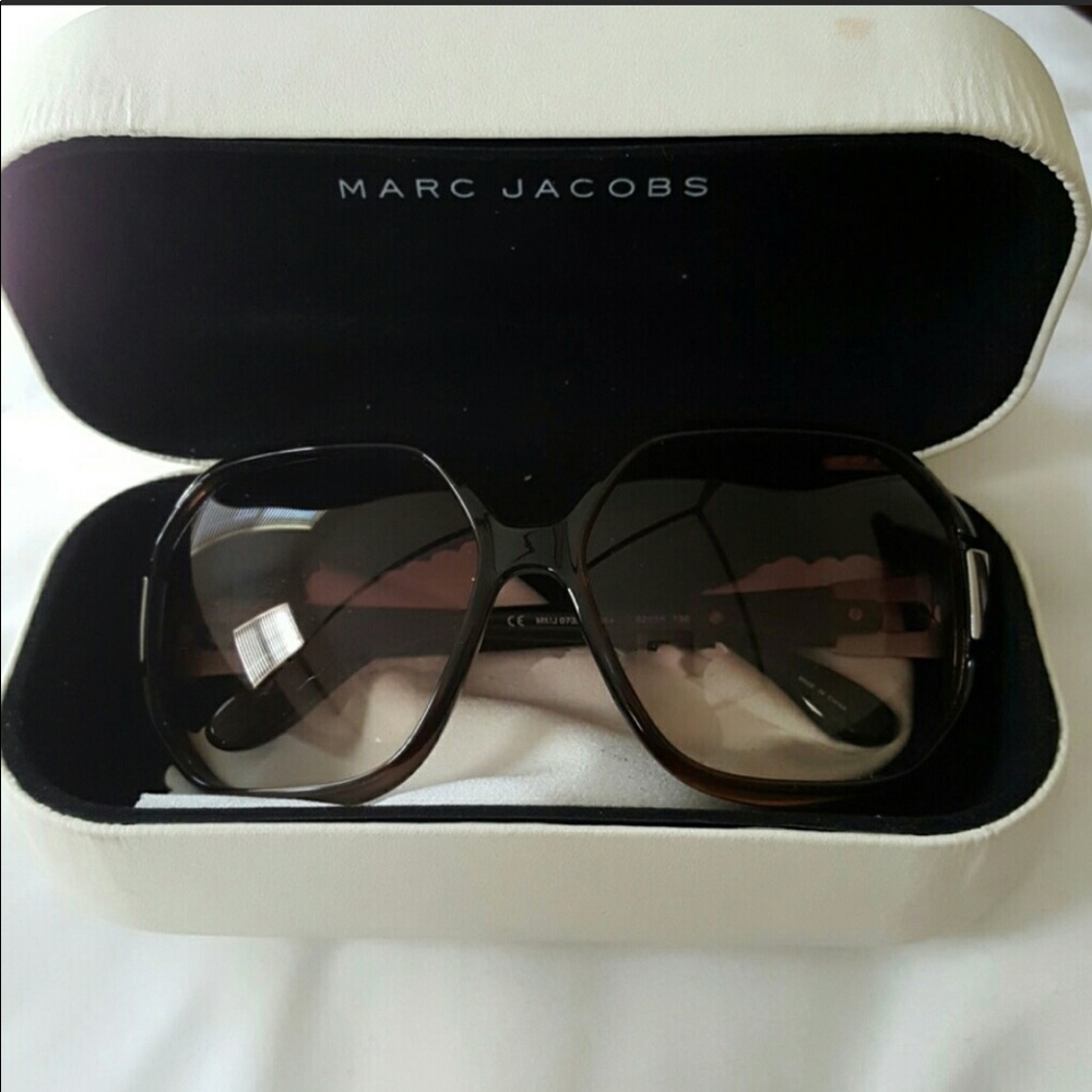 Marc Jacob sunglasses - Picture 2 of 4